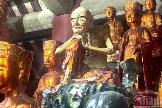 Chiêm bái pho tượng Tuyết Sơn – Bản độc nhất gần 400 năm tại chùa Keo