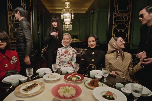 Tết Bính Ngọ 2026: Các thương hiệu thời trang xa xỉ đồng loạt 'lên ngựa' chào đón năm mới