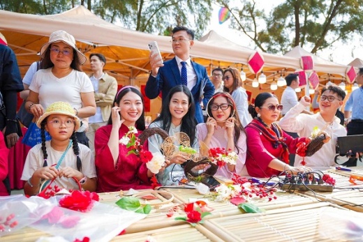 Cư dân tương lai phấn khích với màn chào sân của siêu đô thị ESG++: “Chọn nơi sống, nhất định phải là Vinhomes Green Paradise”