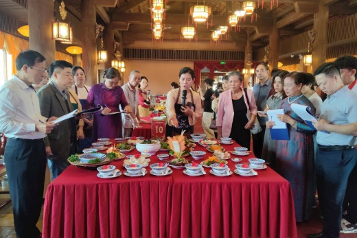 Bát Tràng: Sự kết hợp giữa nghề gốm và ẩm thực tạo nên trải nghiệm văn hoá độc đáo